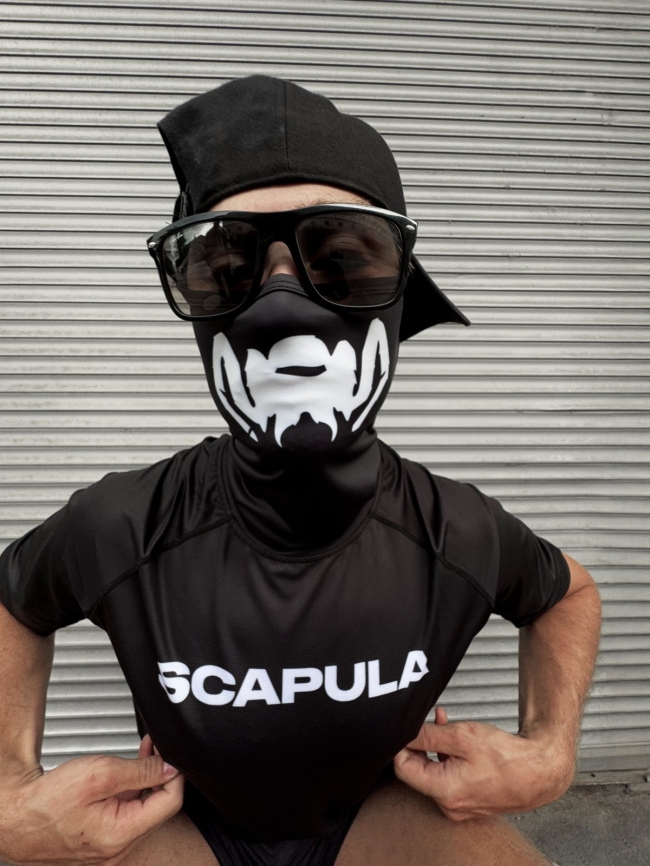 LOGO HOOD